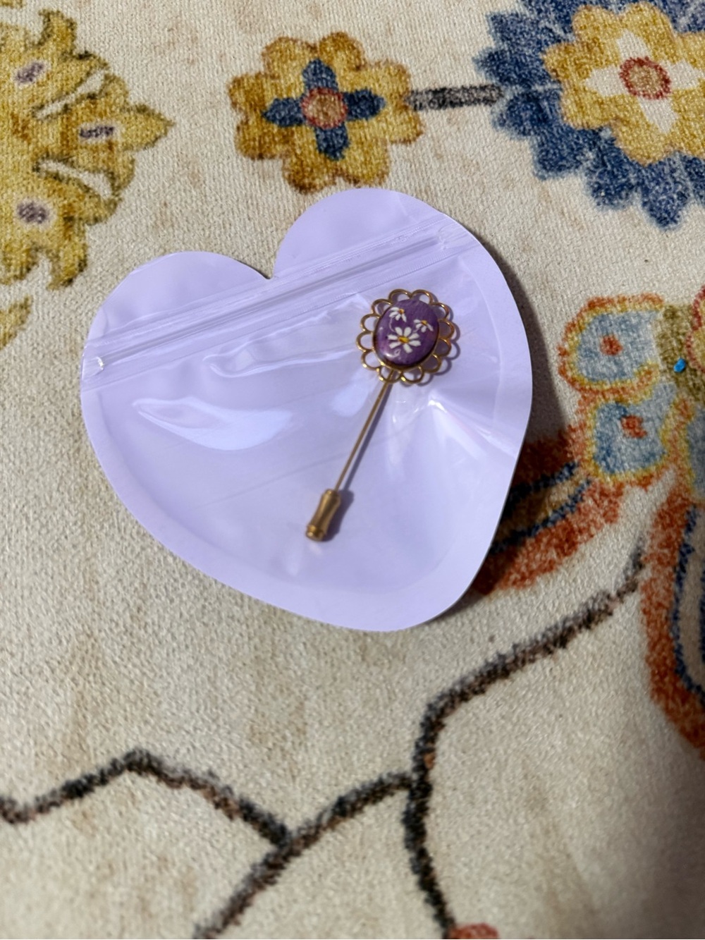 vintage amethyst purple flower gold tone metal stick pin brooch - Picture 2 of 2